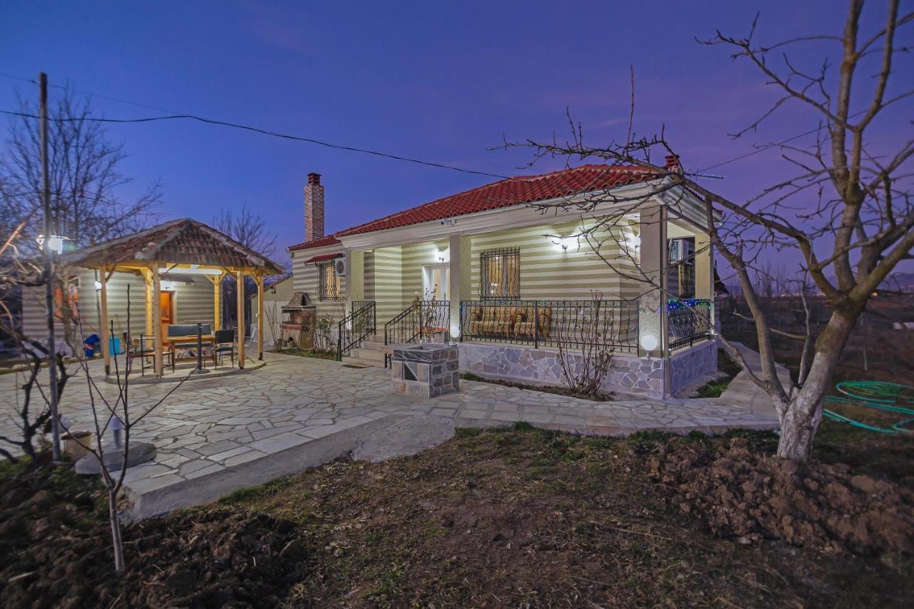 Vila 1 Korce Exterior photo